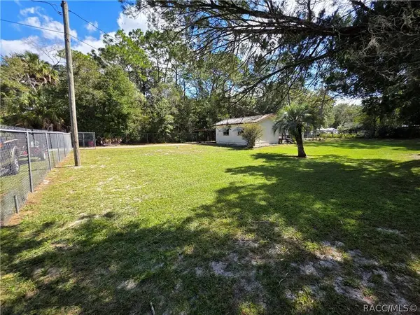 6862 W Homosassa TRL, Homosassa, FL 34448