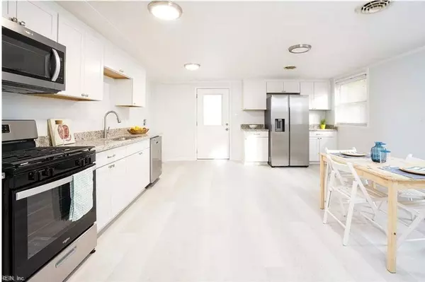 706 Grimes RD, Hampton, VA 23663