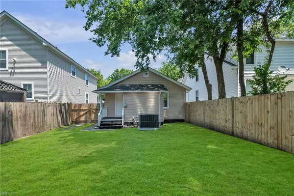 733 W 28th ST, Norfolk, VA 23508