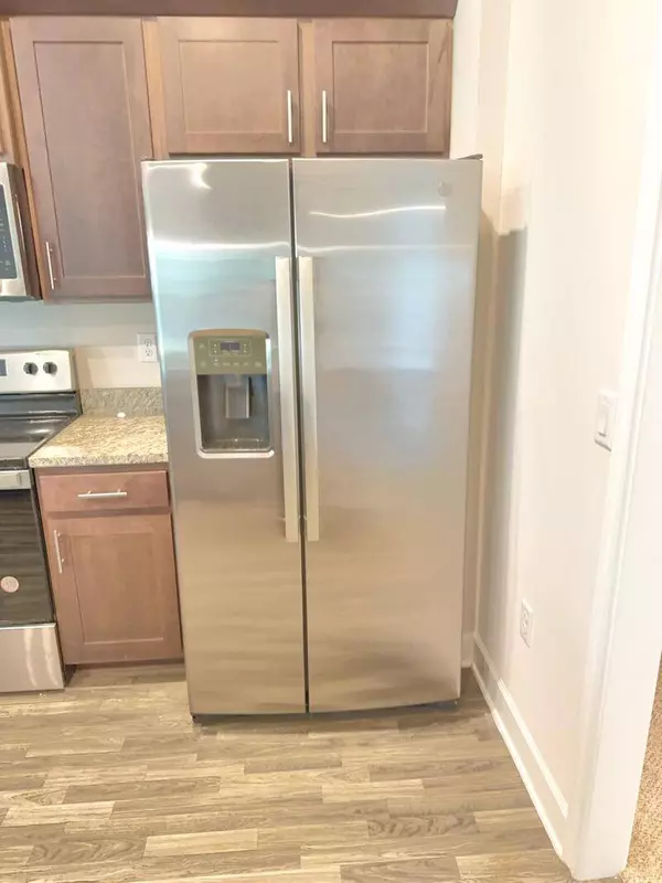 5237 NW Reba CIR, Port Saint Lucie, FL 34986