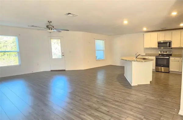 667 BAY LEAF DR, Kissimmee, FL 34759