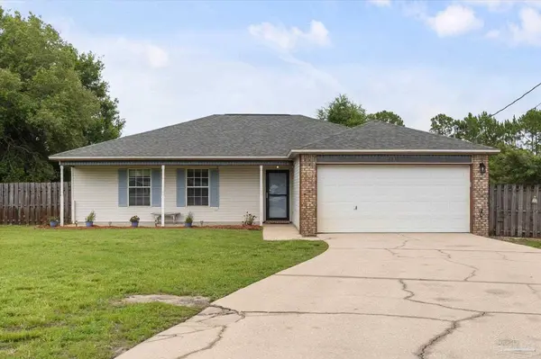 8836 Waynell Ct, Navarre, FL 32566