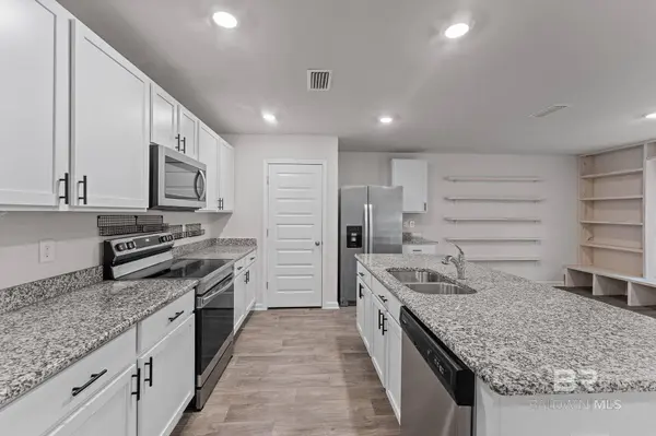 32817 N Pickens Avenue, Lillian, AL 36549