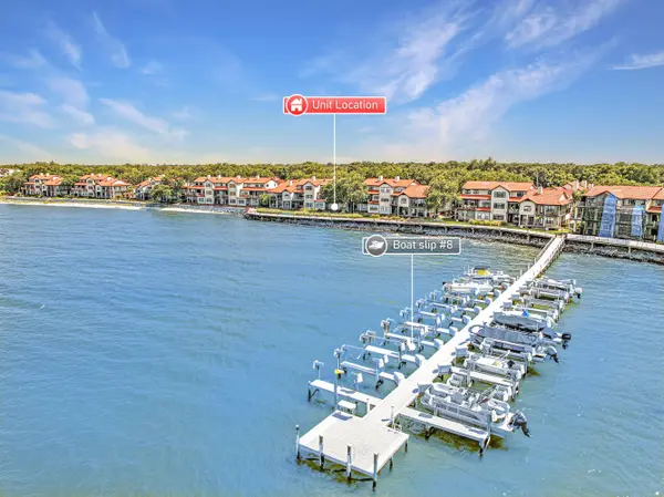 80 Baybridge Dr  #B, Gulf Breeze, FL 32561