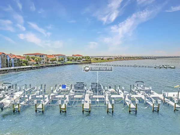 80 Baybridge Dr  #B, Gulf Breeze, FL 32561