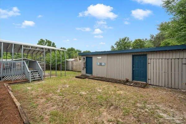 5205 Kee Memorial Dr, Pensacola, FL 32507