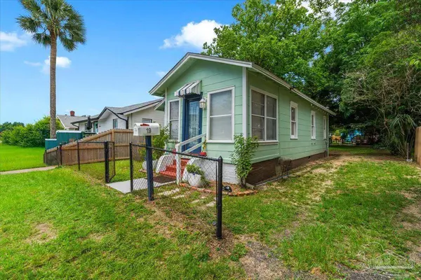 19 N G St, Pensacola, FL 32502