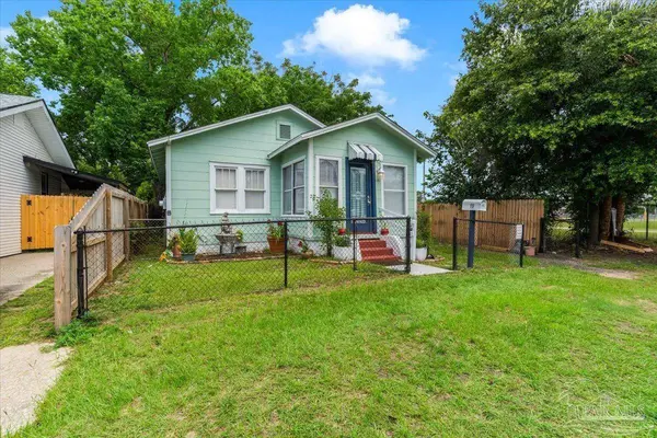 19 N G St, Pensacola, FL 32502