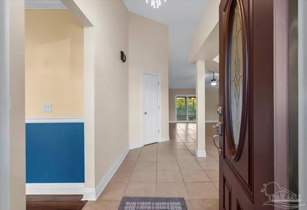 23 Genoa Pl, Pensacola, FL 32507