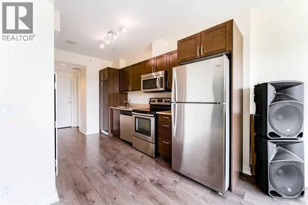 511, 30 Brentwood Common NW, Calgary, AB T2L2L8