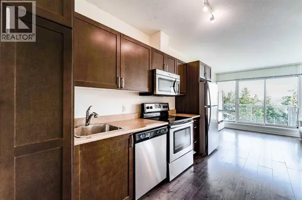 511, 30 Brentwood Common NW, Calgary, AB T2L2L8