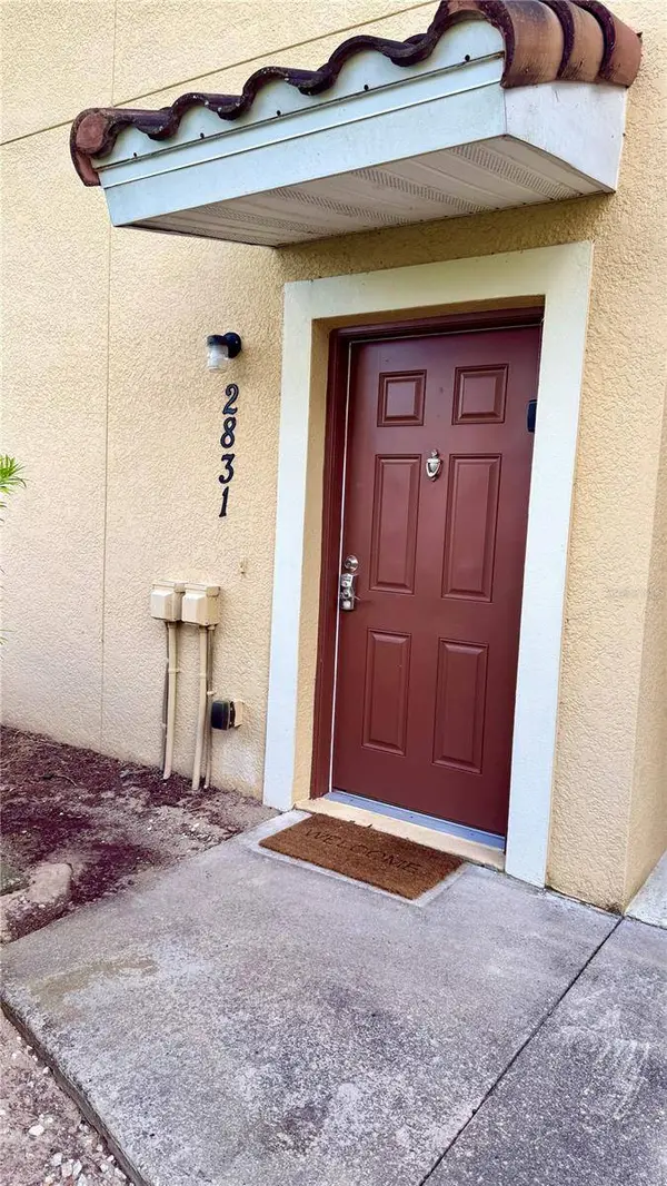 2831 OAKWATER DR #2831, Kissimmee, FL 34747