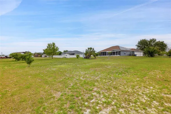 5104 BIG STAND LN, Wimauma, FL 33598