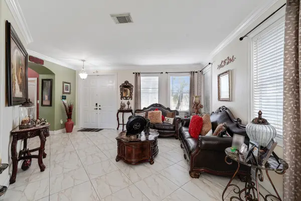 2250 SW 155th Ave, Miami, FL 33185-5914