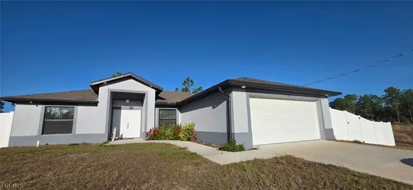 1703 Edison AVE, Lehigh Acres, FL 33972
