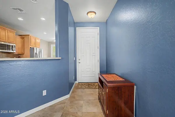 696 W SUNDANCE Circle, San Tan Valley, AZ 85143