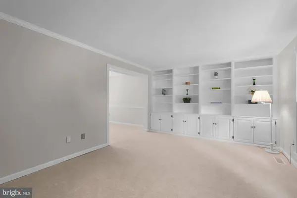 9614 BUSH HILL TER, Gaithersburg, MD 20882