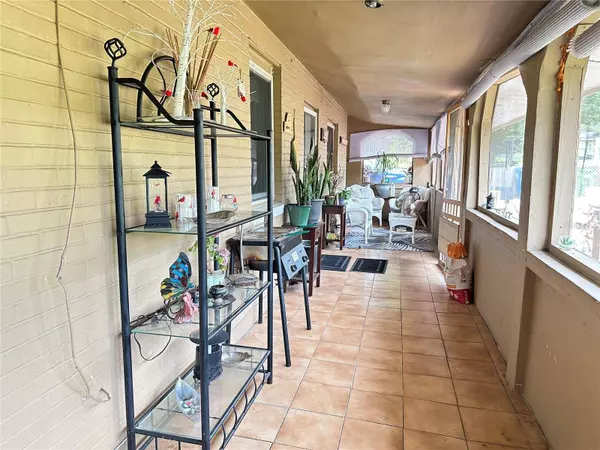 8412 N 15TH ST, Tampa, FL 33604