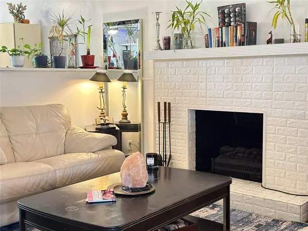 8412 N 15TH ST, Tampa, FL 33604