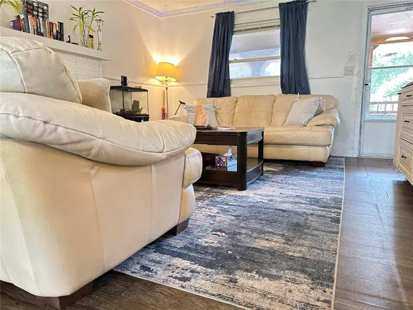 8412 N 15TH ST, Tampa, FL 33604