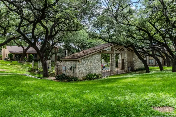 11303 Vance Jackson UNIT H2, San Antonio, TX 78230