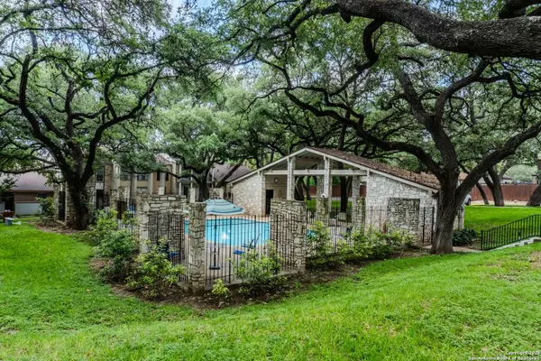 11303 Vance Jackson UNIT H2, San Antonio, TX 78230