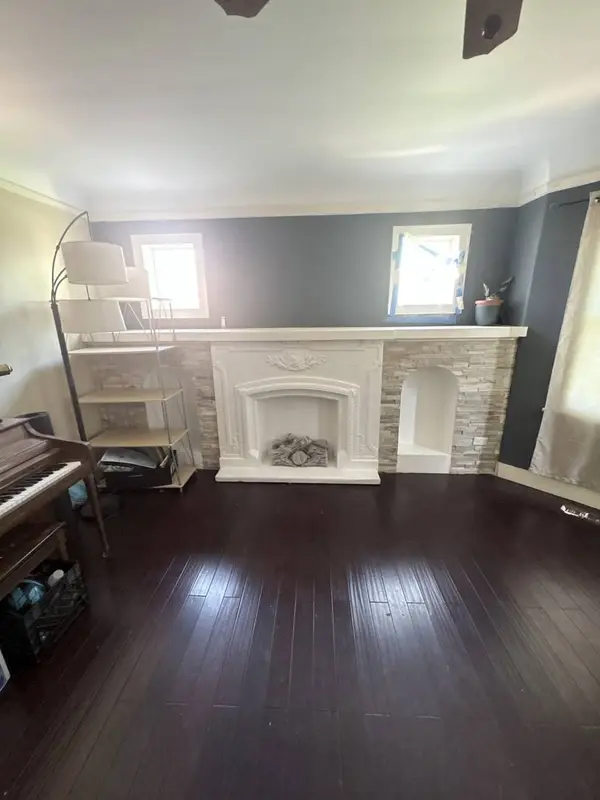 10224 S Princeton AVE, Chicago, IL 60628
