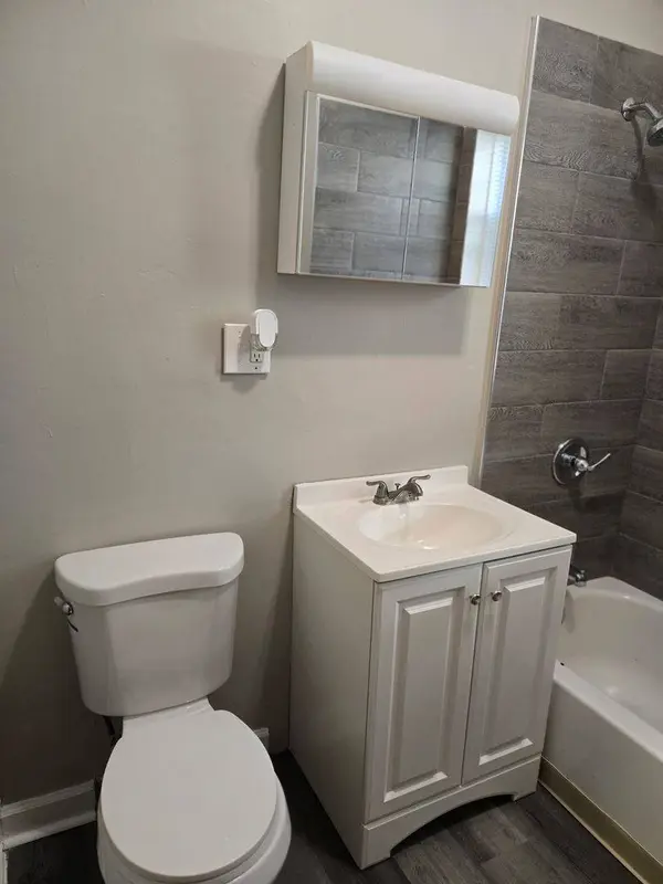 1811 W Garfield BLVD #3, Chicago, IL 60636