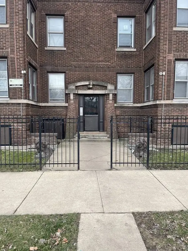 1811 W Garfield BLVD #3