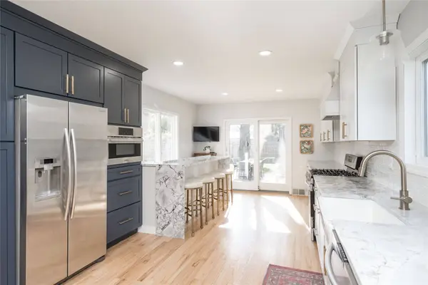 5024 Ashworth Road, West Des Moines, IA 50266