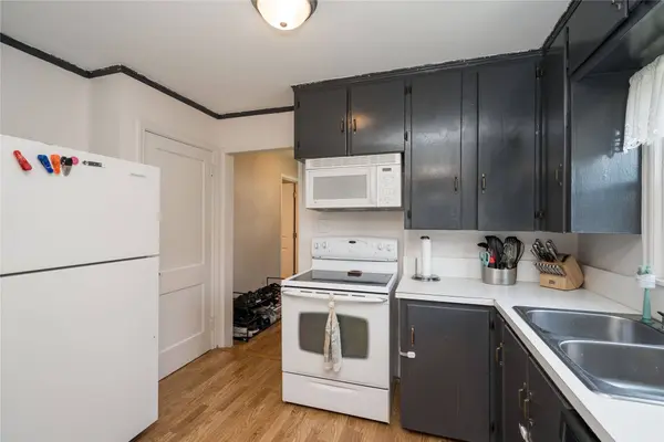 301 Hillside Avenue, West Des Moines, IA 50265