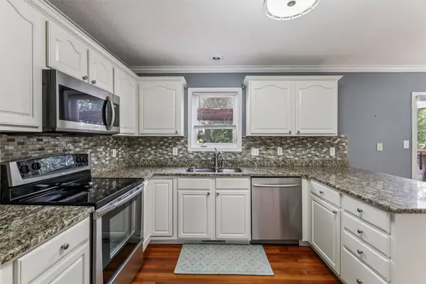 1015 SE Applewood Lane, Waukee, IA 50263