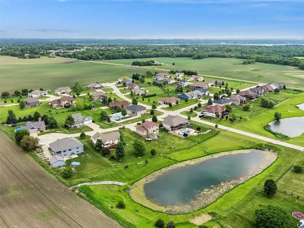 12370 NW 111th Avenue, Granger, IA 50109