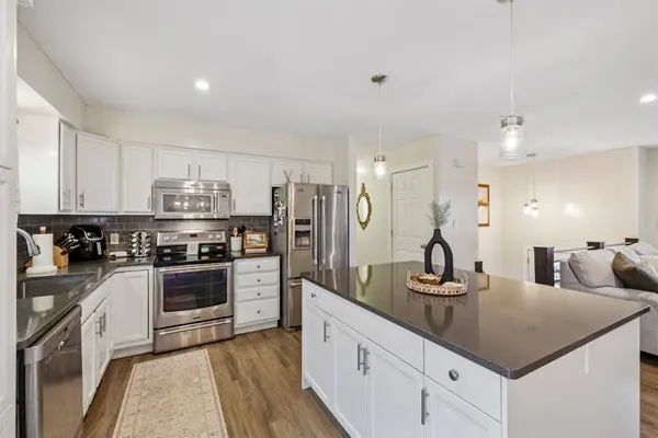 4028 79th Street, Urbandale, IA 50322