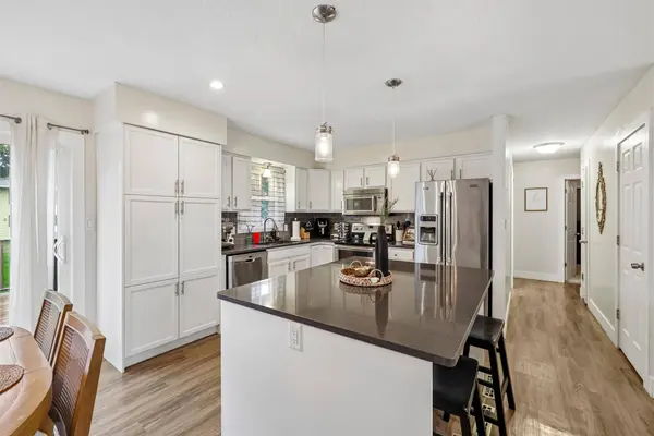 4028 79th Street, Urbandale, IA 50322