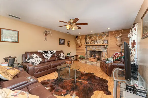 2410 Thornton Rd, Zolfo Springs, FL 33890-9530
