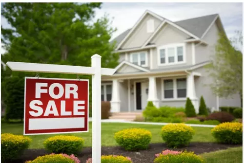 Beyond the “For Sale” Sign: What Really Makes a Home Sell