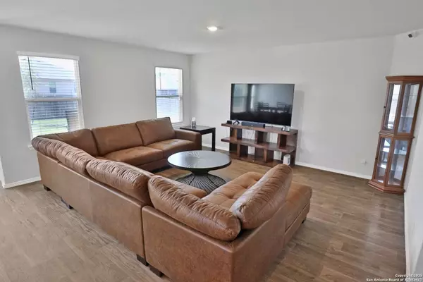 906 Andean Emerald, San Antonio, TX 78253