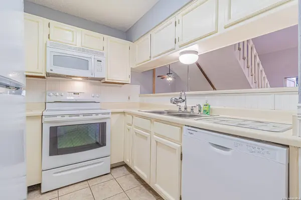 10527 PERRIN BEITEL UNIT C211, San Antonio, TX 78217