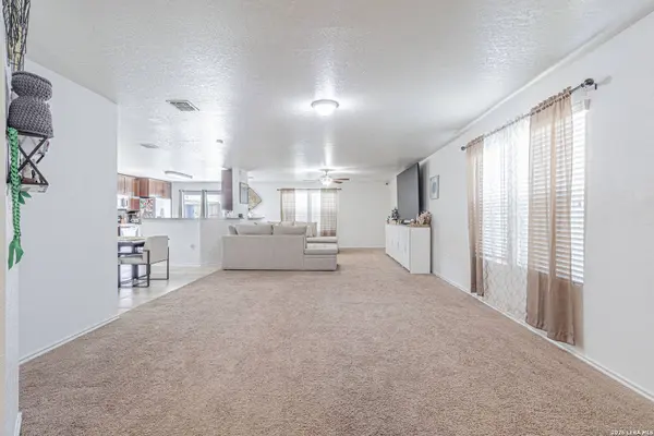 7419 MONETS GDN, San Antonio, TX 78218