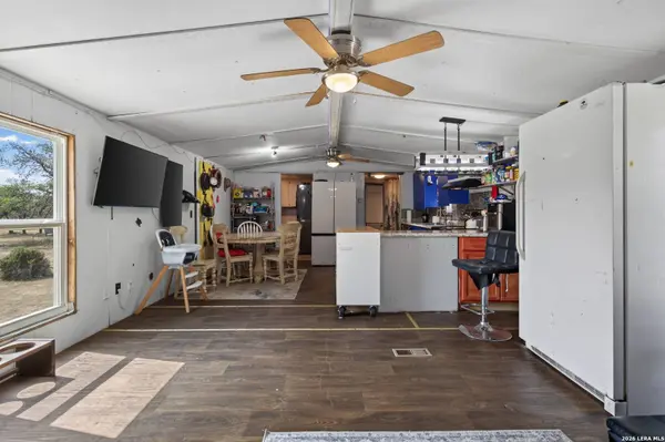 1235 Gayle, Poteet, TX 78065