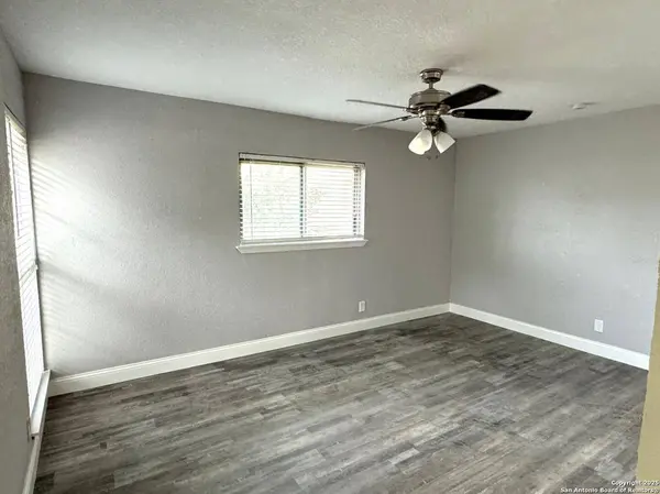 3606 Versailles, San Antonio, TX 78219