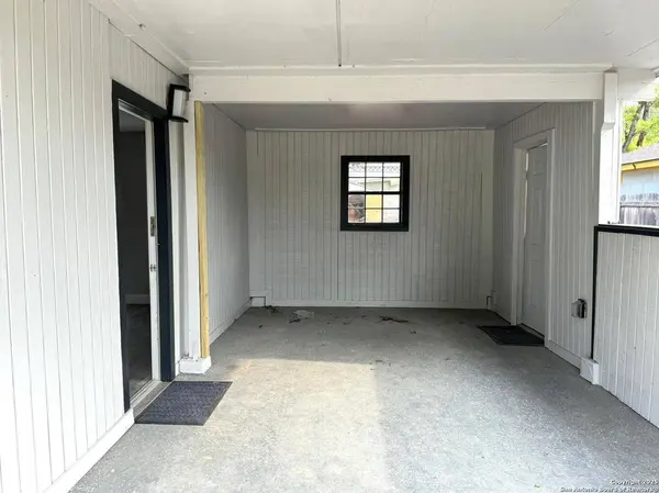 3606 Versailles, San Antonio, TX 78219