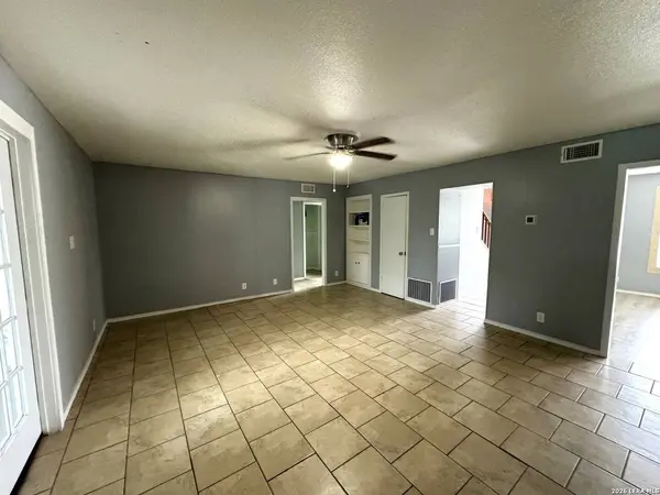 Castle Hills, TX 78213-2210
