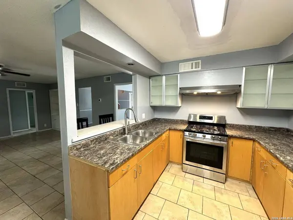 Castle Hills, TX 78213-2210