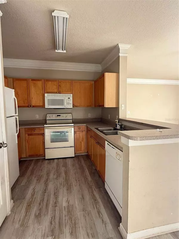 8848 VILLA VIEW CIRCLE #206, Orlando, FL 32821