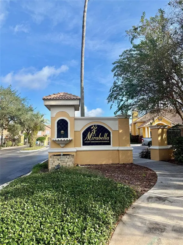 8848 VILLA VIEW CIR #206, Orlando, FL 32821