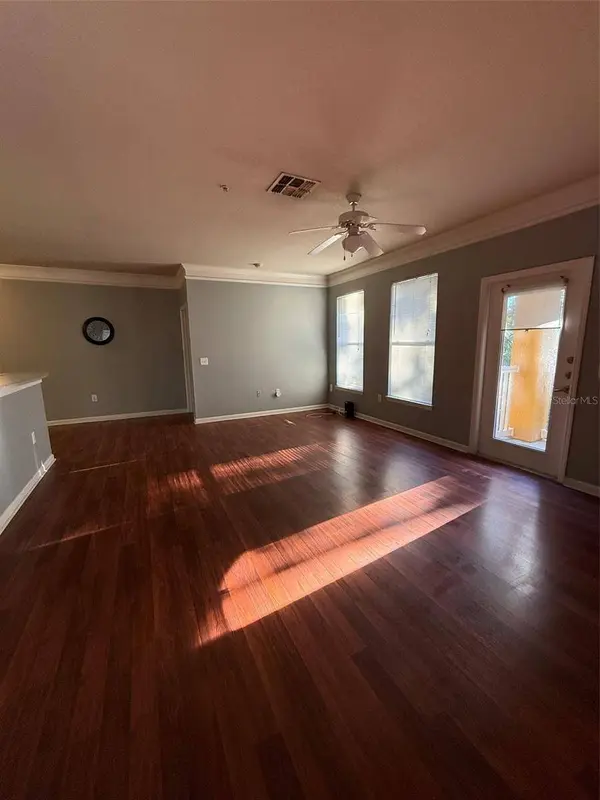 8818 VILLA VIEW CIR #307, Orlando, FL 32821