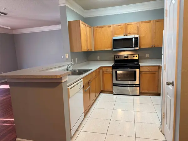 8818 VILLA VIEW CIR #307, Orlando, FL 32821