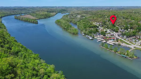 295 Glendale ST, Rockaway Beach, MO 65740